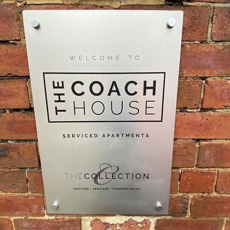 Loft At The Coach House Apartments Лидс Экстерьер фото